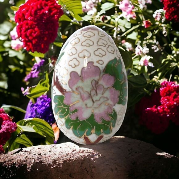 Vtg Chinese Cloisonné Egg Decorative Floral Flowers Cottagecore Shabby Gold Pink - Picture 1 of 16